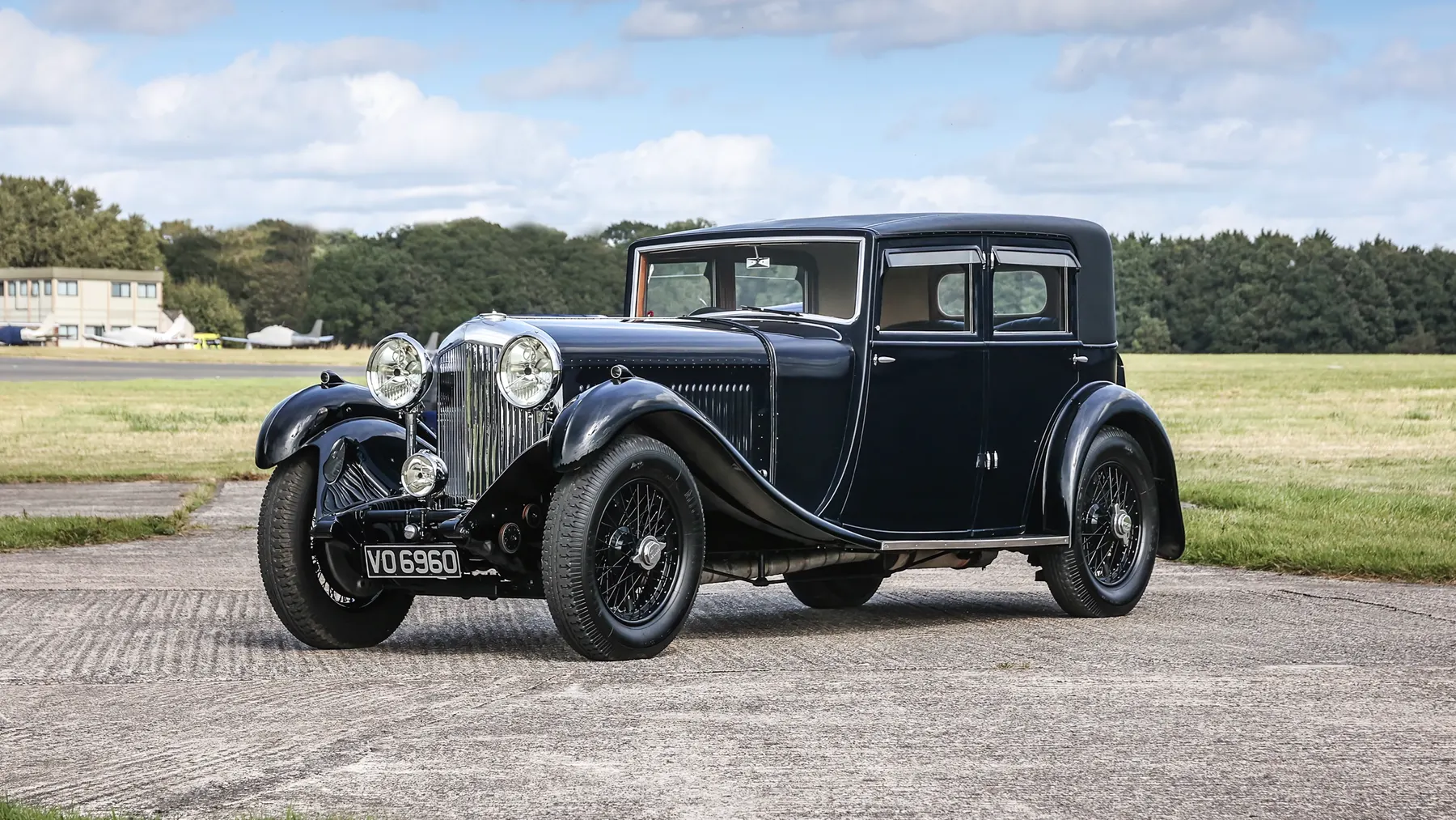 1931 Bentley 8-Litre 'Silent Bloc' Saloon by Vanden Plas