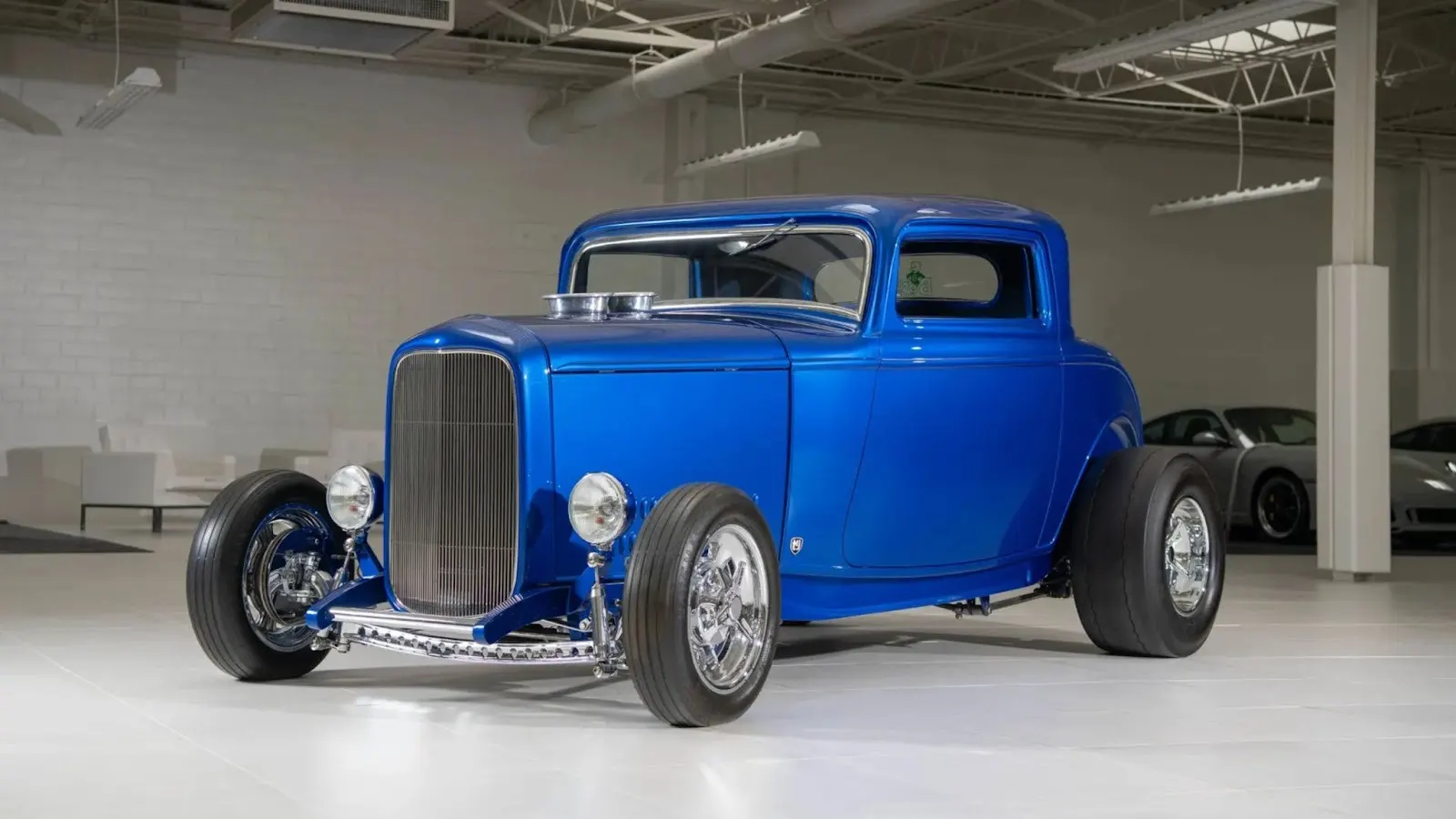 1932 Ford Model 18 Two-Door Coupe Custom