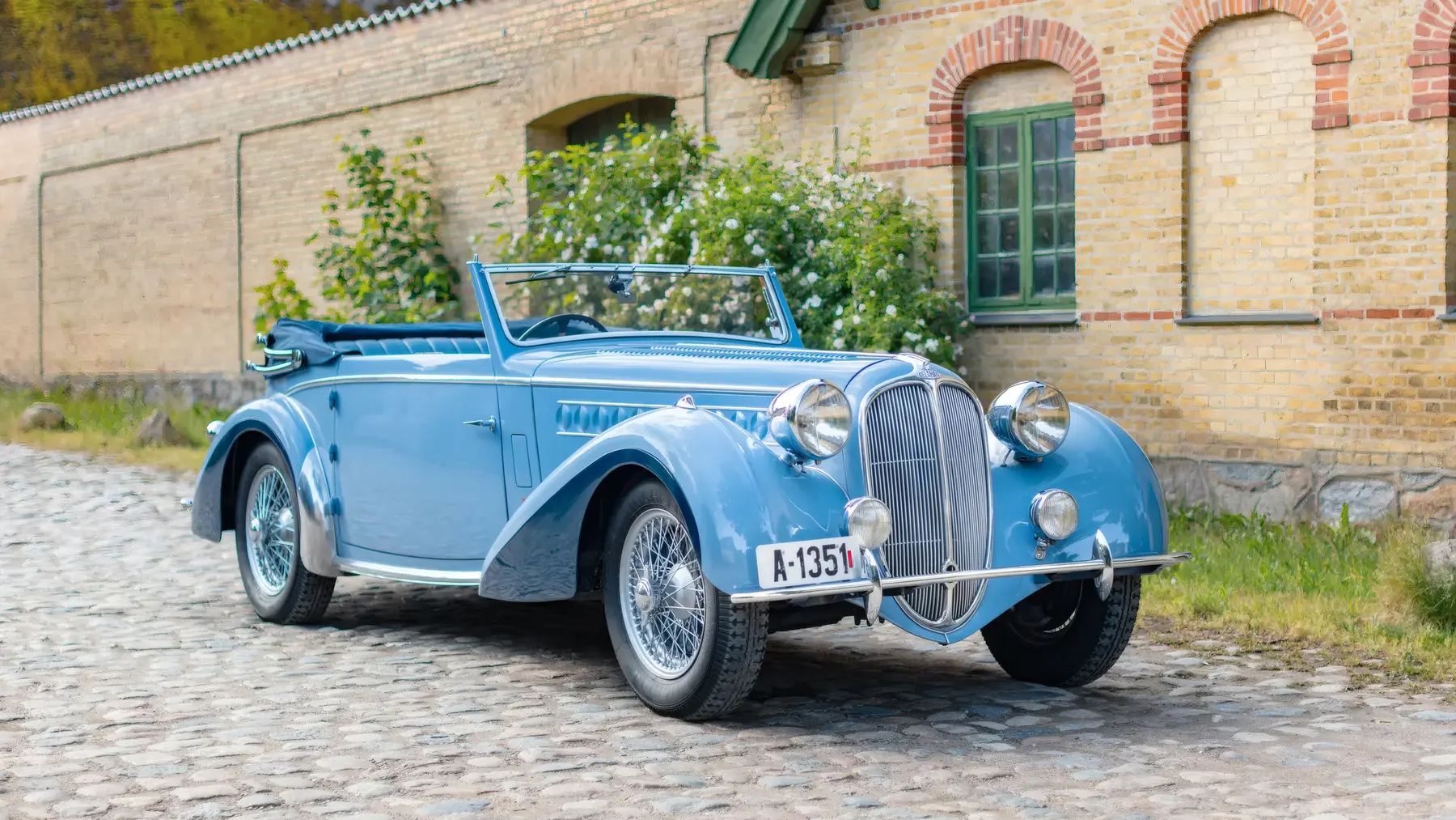 1938 Delahaye 135 M Cabriolet by Chapron