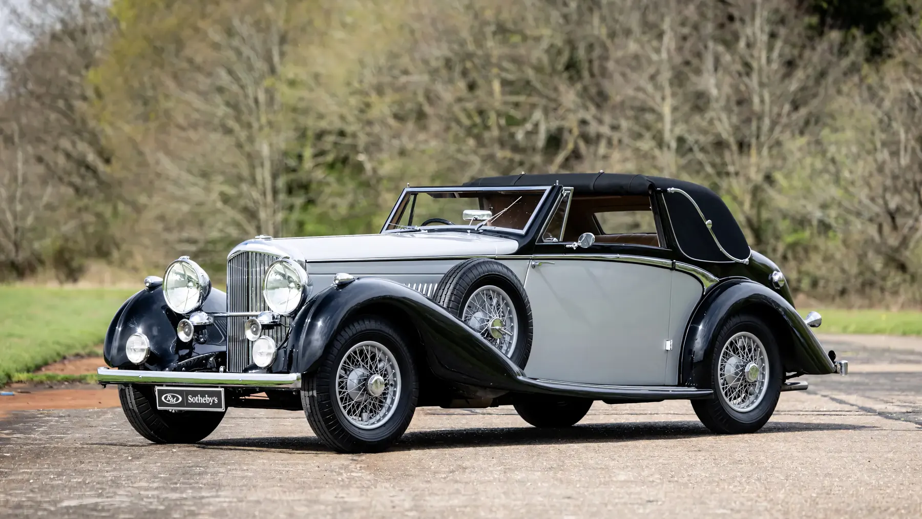 1939 Bentley 4¼-Litre Sedanca Coupé in the style of Henri Chapron
