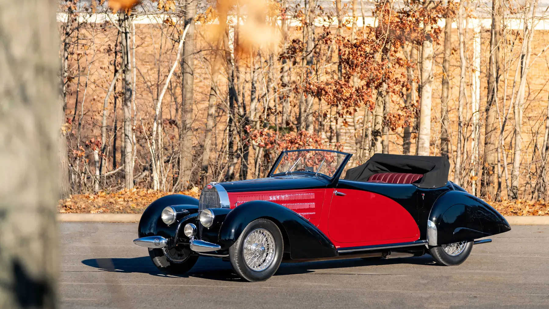 1939 Bugatti Type 57 Cabriolet by Letourneur et Marchand