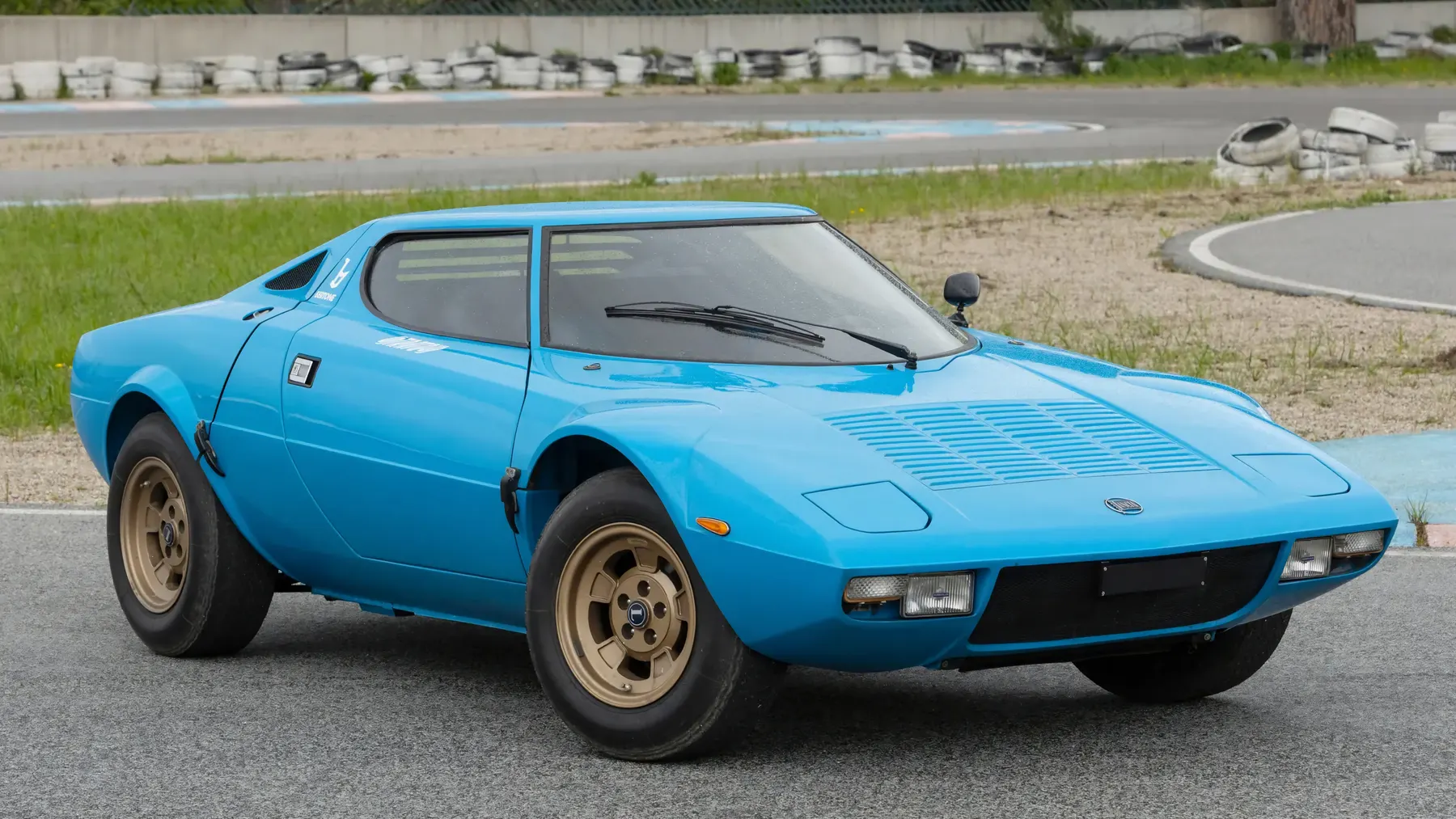 1975 Lancia Stratos HF Stradale by Bertone