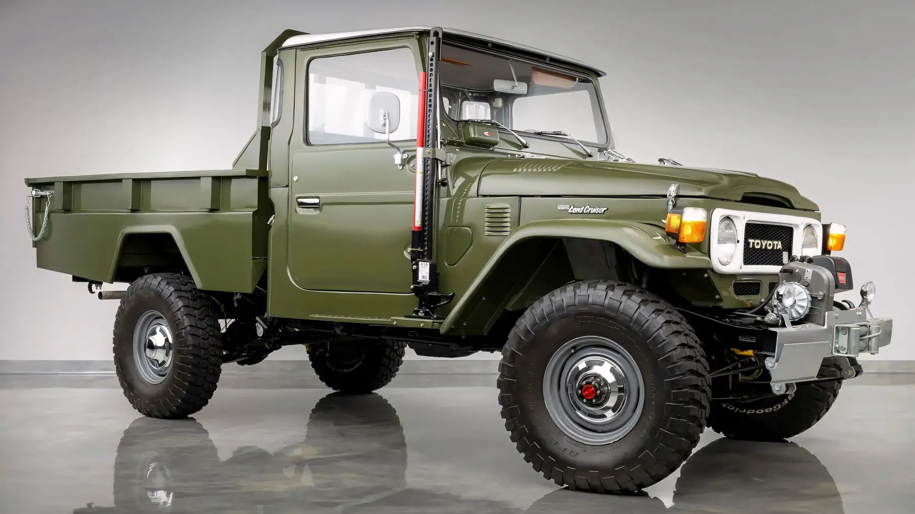 1983 Toyota FJ45 Land Cruiser Pickup