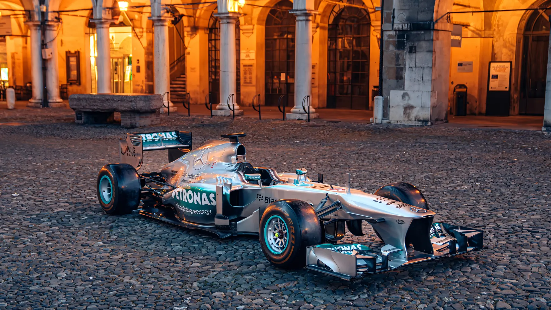 2013 Mercedes-AMG Petronas F1 W04