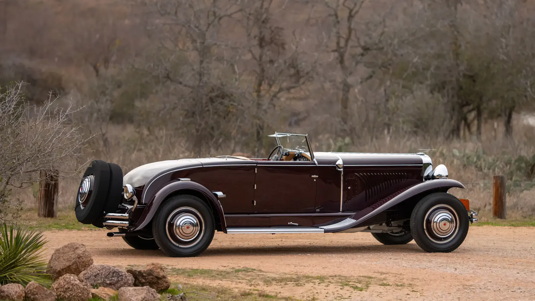 1930 Duesenberg Model J 'Disappearing Top' Convertible Coupe by Murphy - photo 2