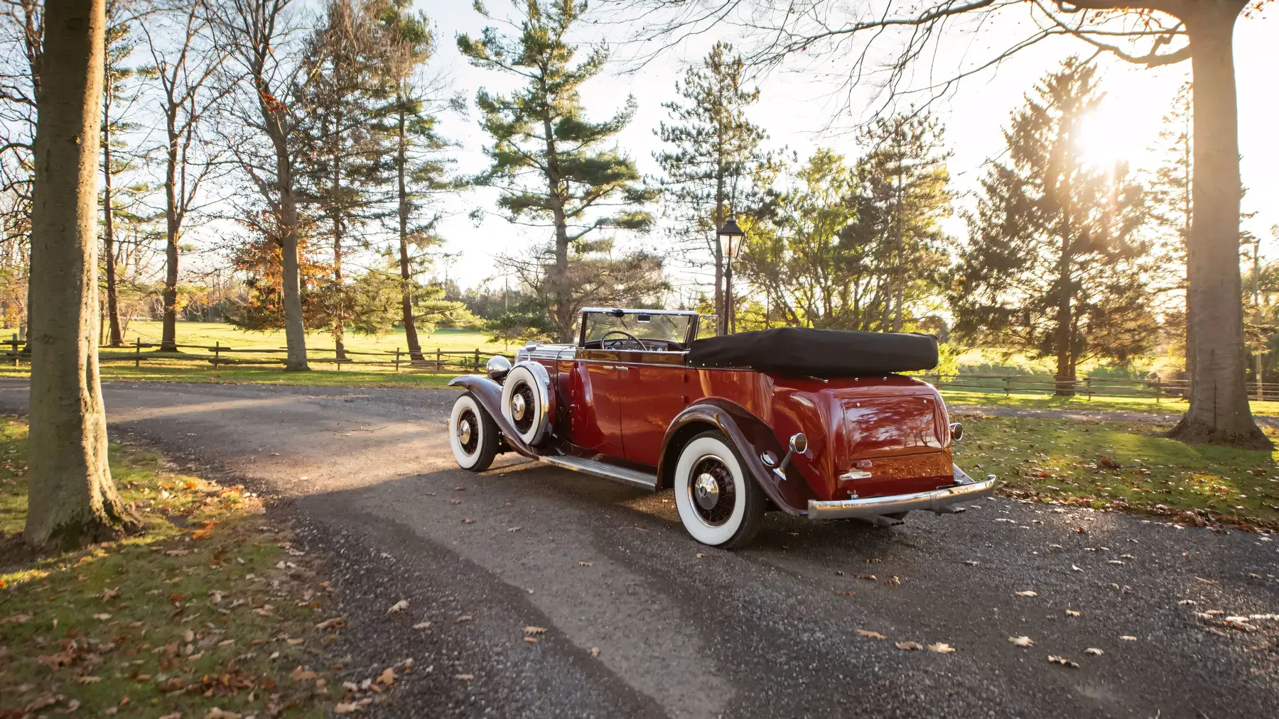 1931 Marmon Sixteen Convertible Sedan by LeBaron - photo 2