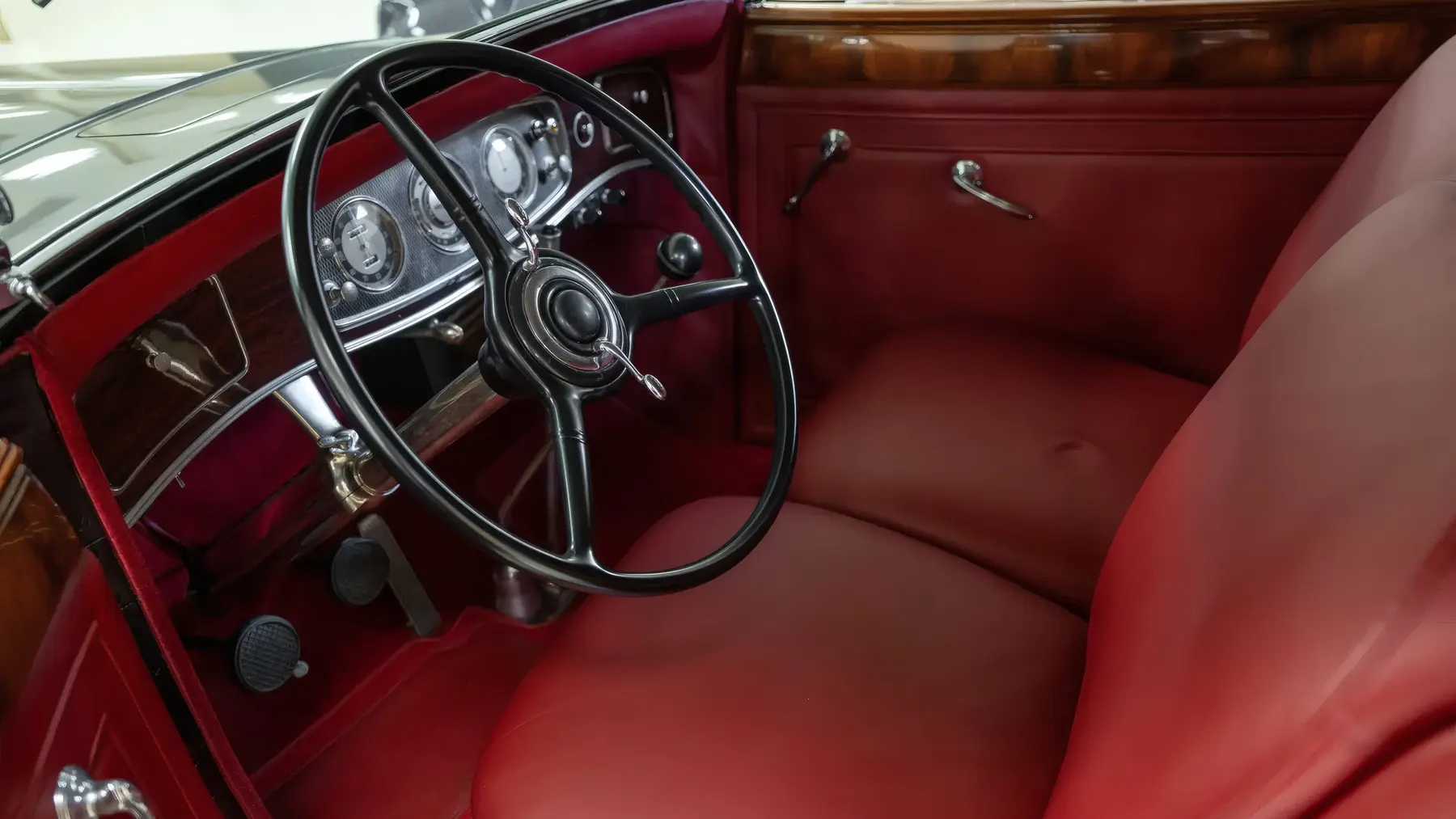 1934 Lincoln Model KB Convertible Victoria by Brunn - photo 5