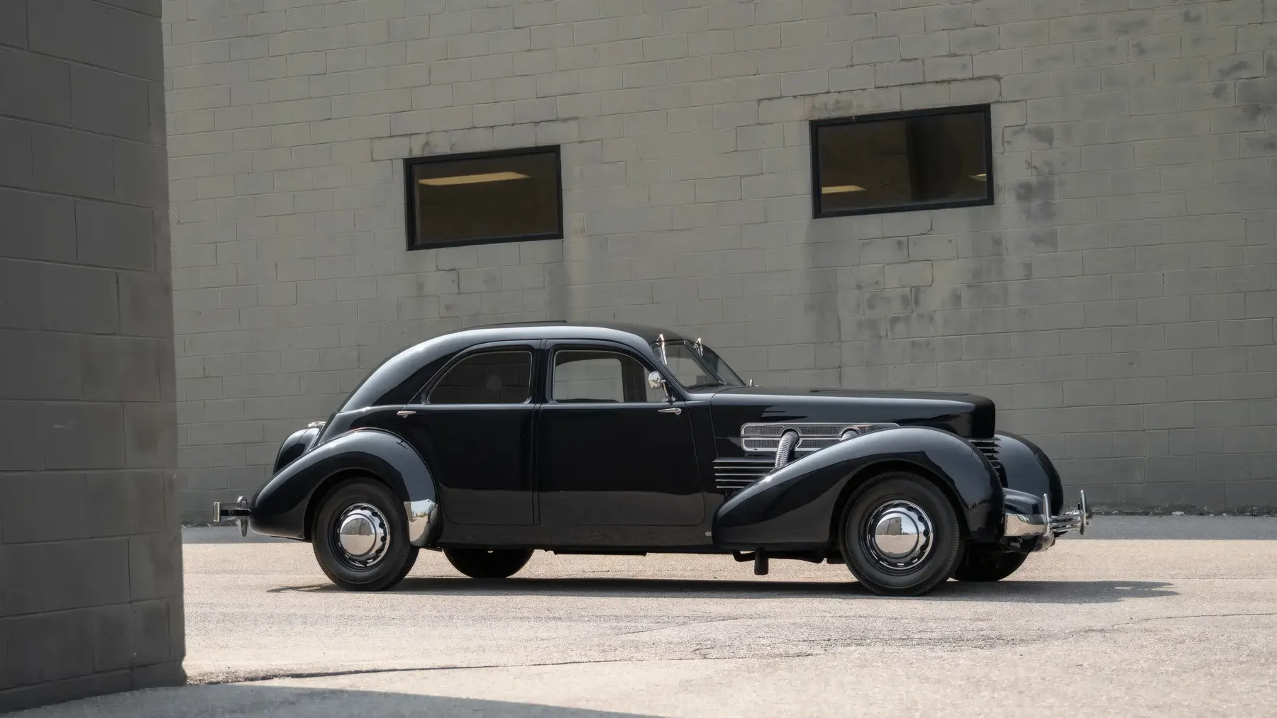 1937 Cord 812 Custom Beverly - photo 1