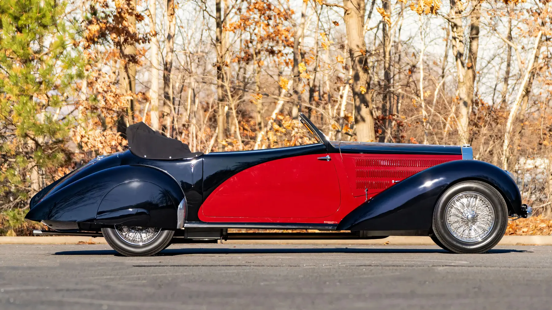 1939 Bugatti Type 57 Cabriolet by Letourneur et Marchand - photo 1