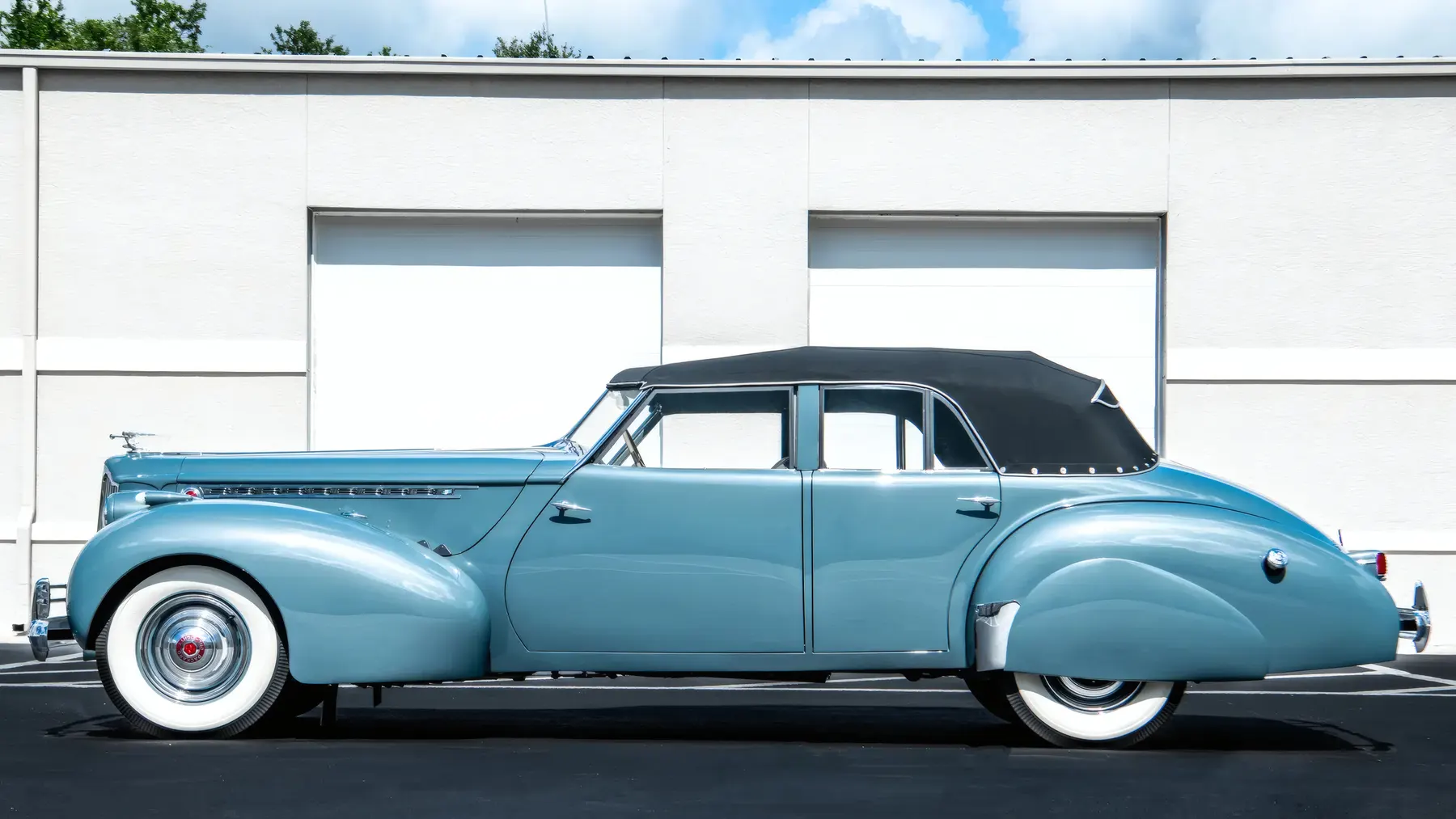 1940 Packard Custom Super Eight One-Eighty Convertible Sedan by Darrin - photo 1