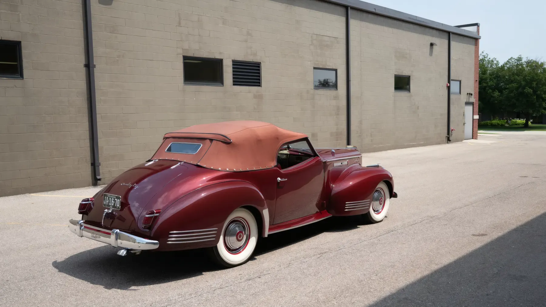 1942 Packard Super Eight One-Eighty Convertible Victoria by Darrin - photo 4