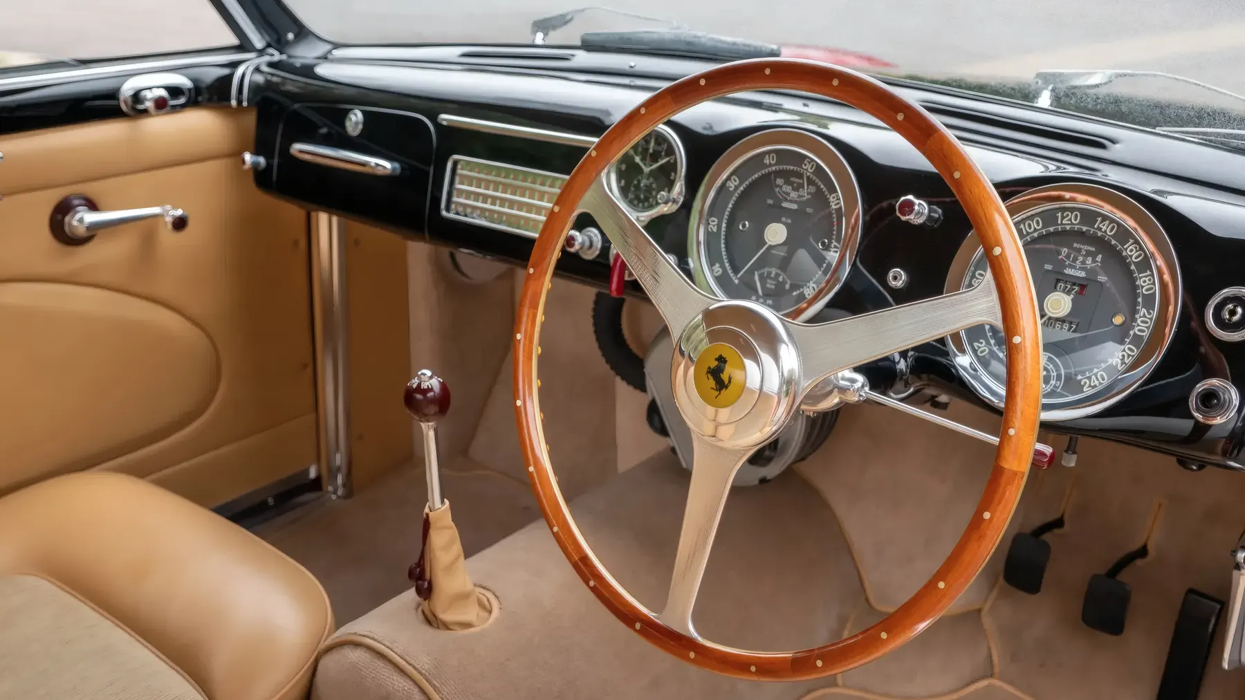 1951 Ferrari 212 Inter Coupe by Vignale - photo 1