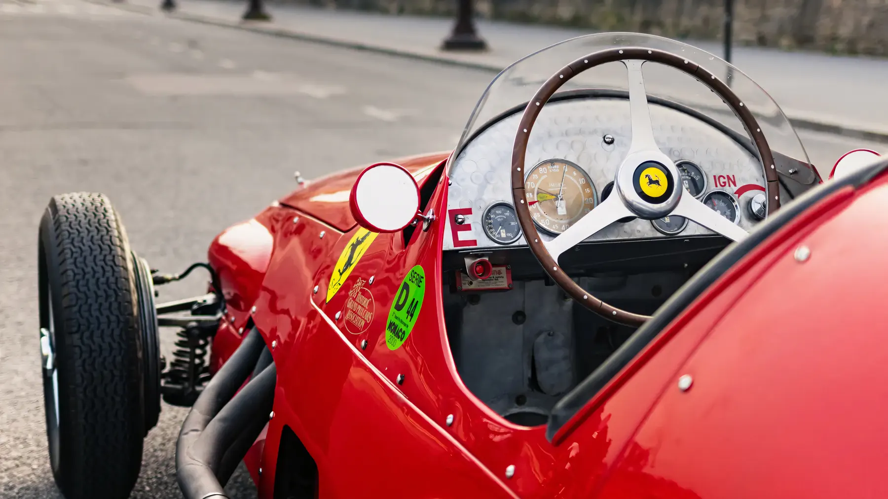 1954 Ferrari 625 F1 - photo 3