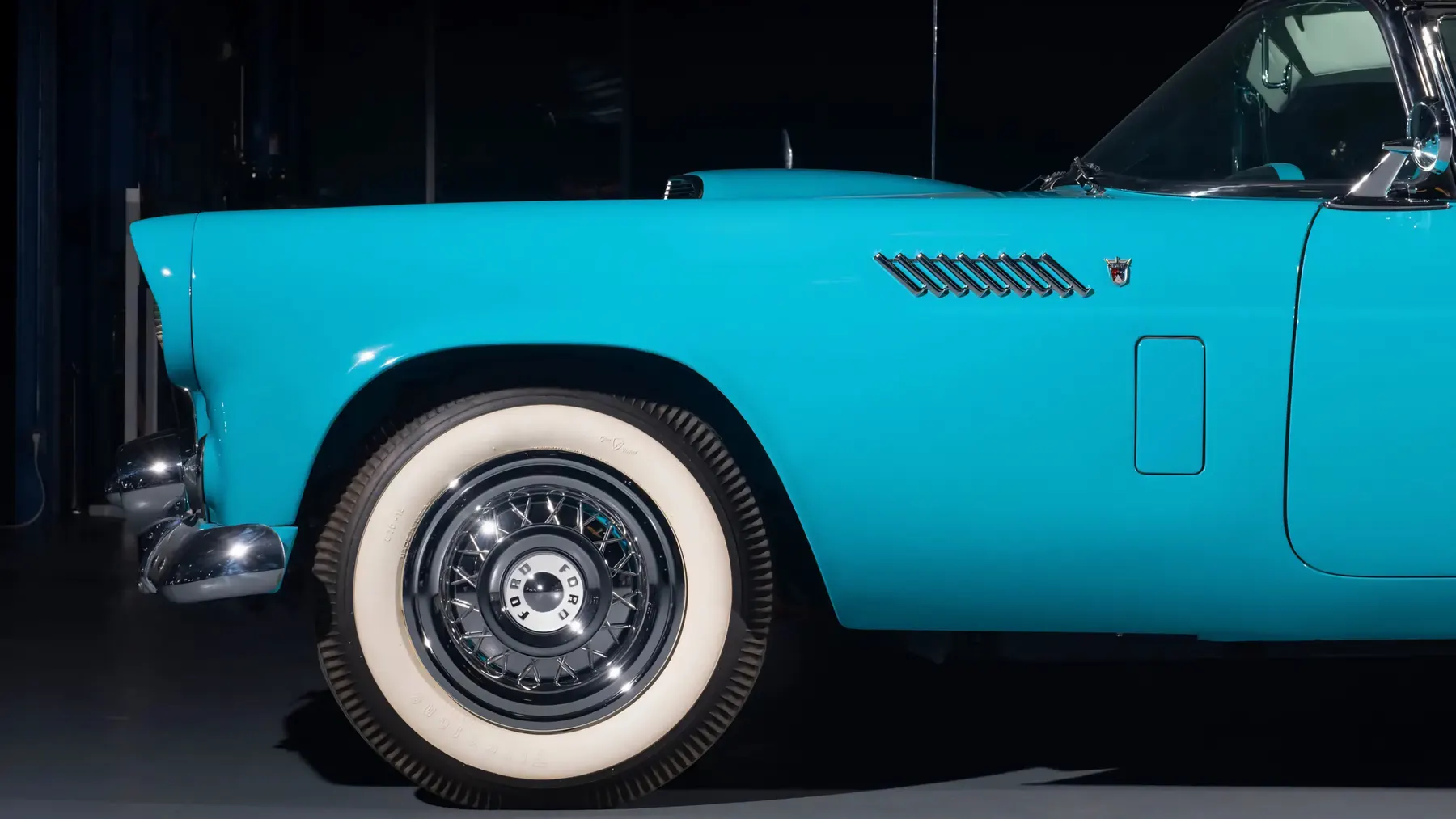 1956 Ford Thunderbird