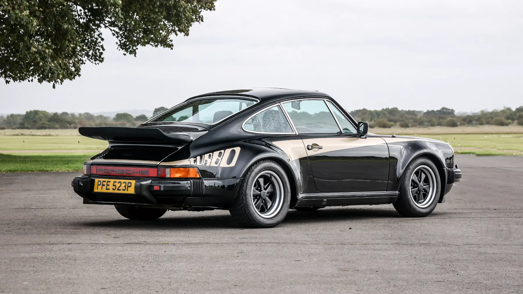 1976 Porsche 911 Turbo Coupé - photo 5
