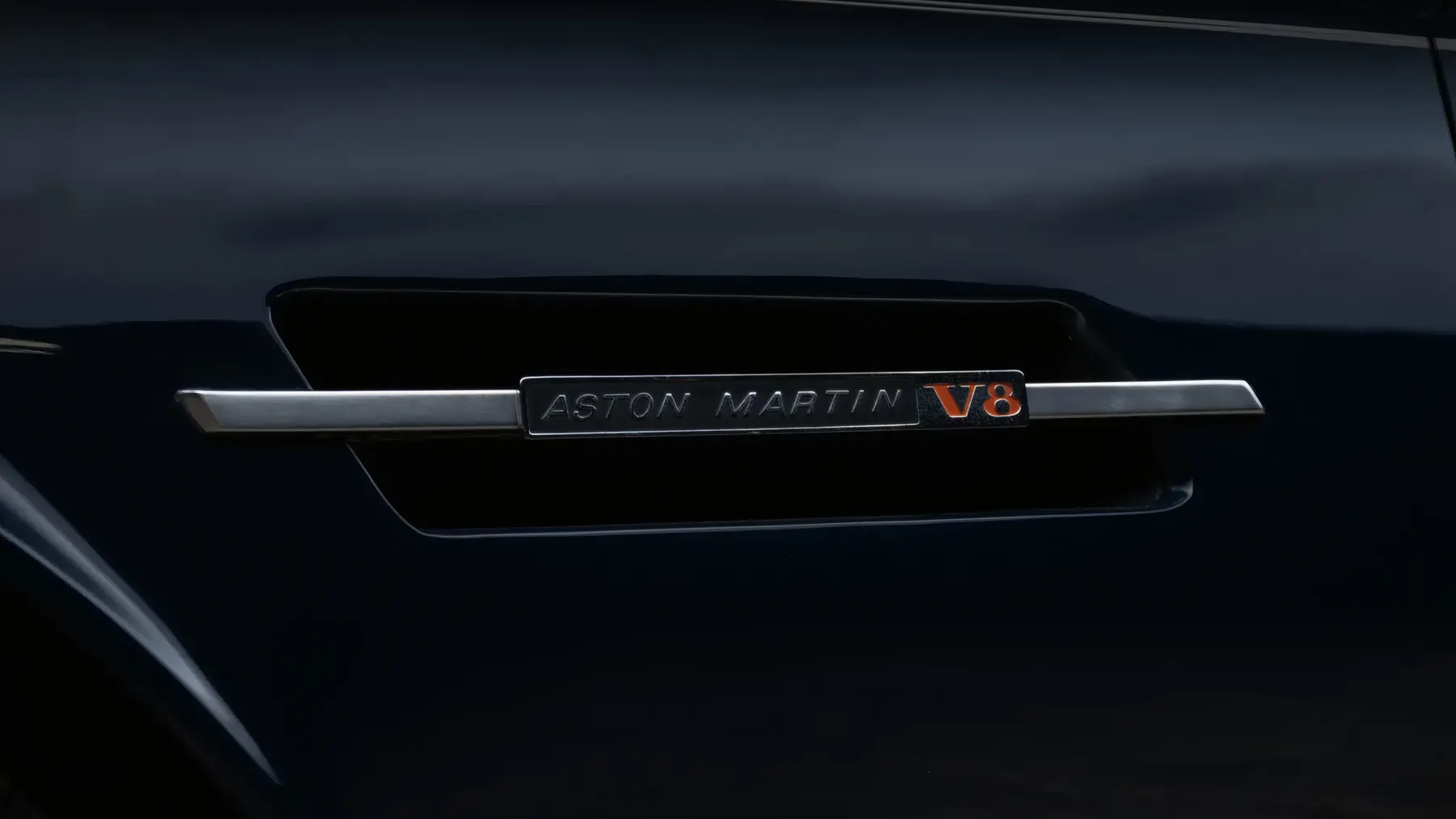 1986 Aston Martin V8 Volante - photo 1