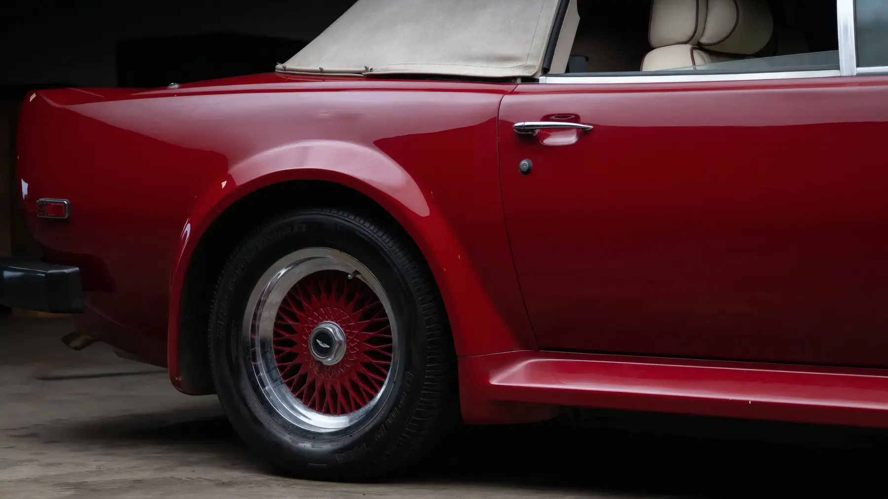 1989 Aston Martin V8 Vantage Volante - photo 1