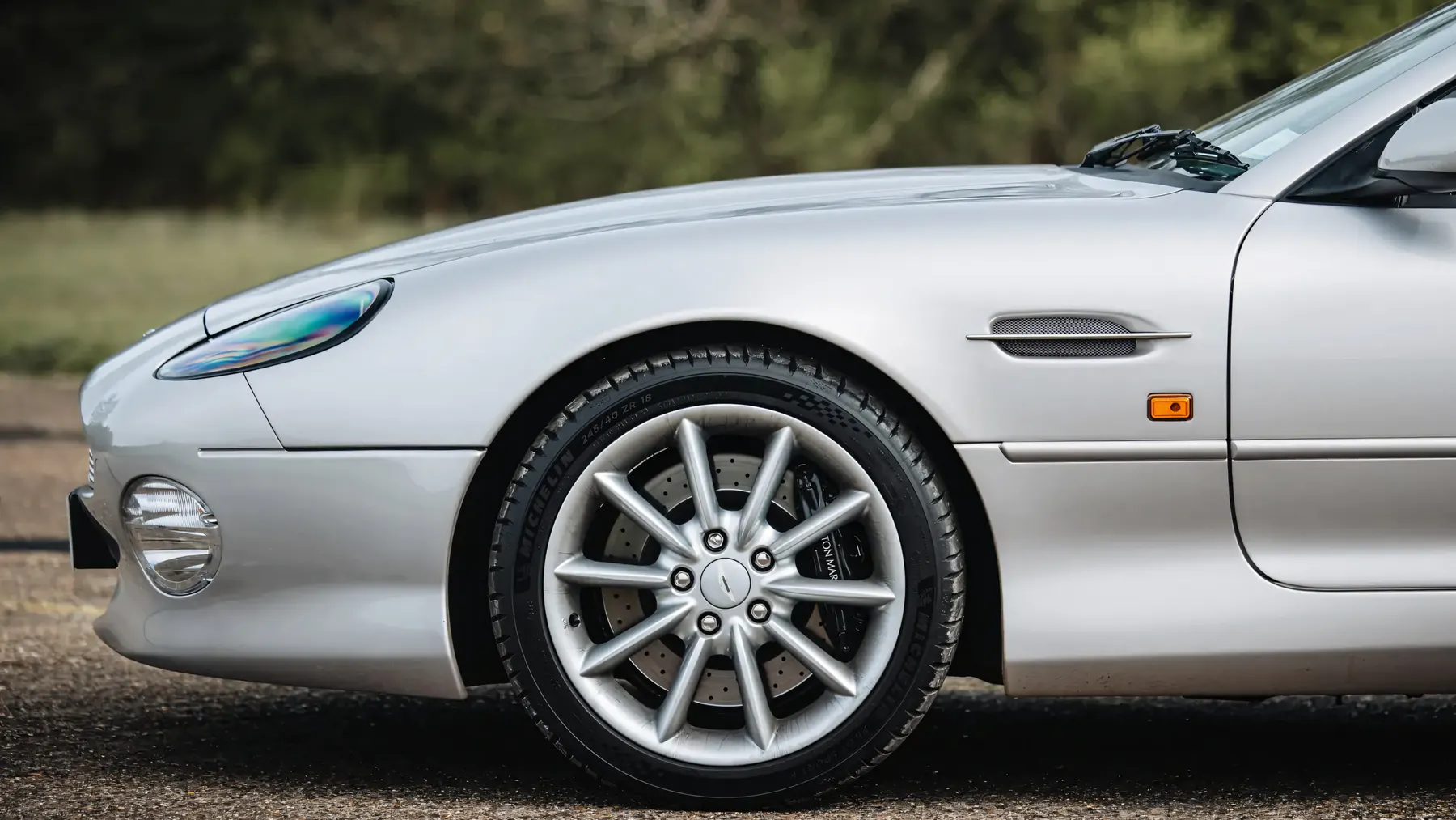 2001 Aston Martin DB7 Vantage - photo 2