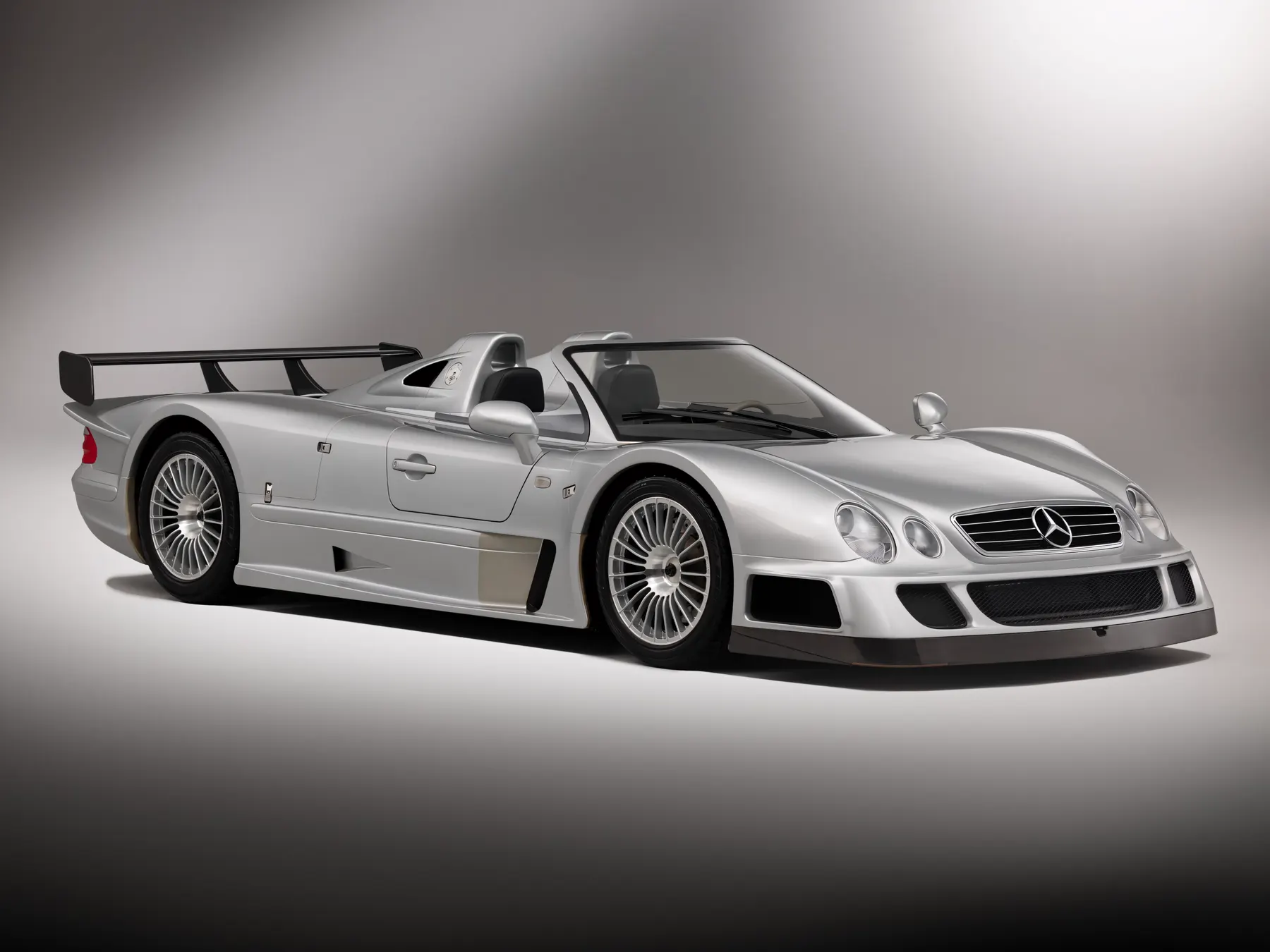 2002 Mercedes-Benz CLK GTR Roadster - photo 6