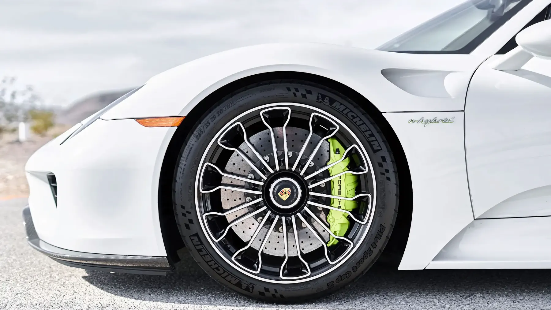 2015 Porsche 918 Spyder