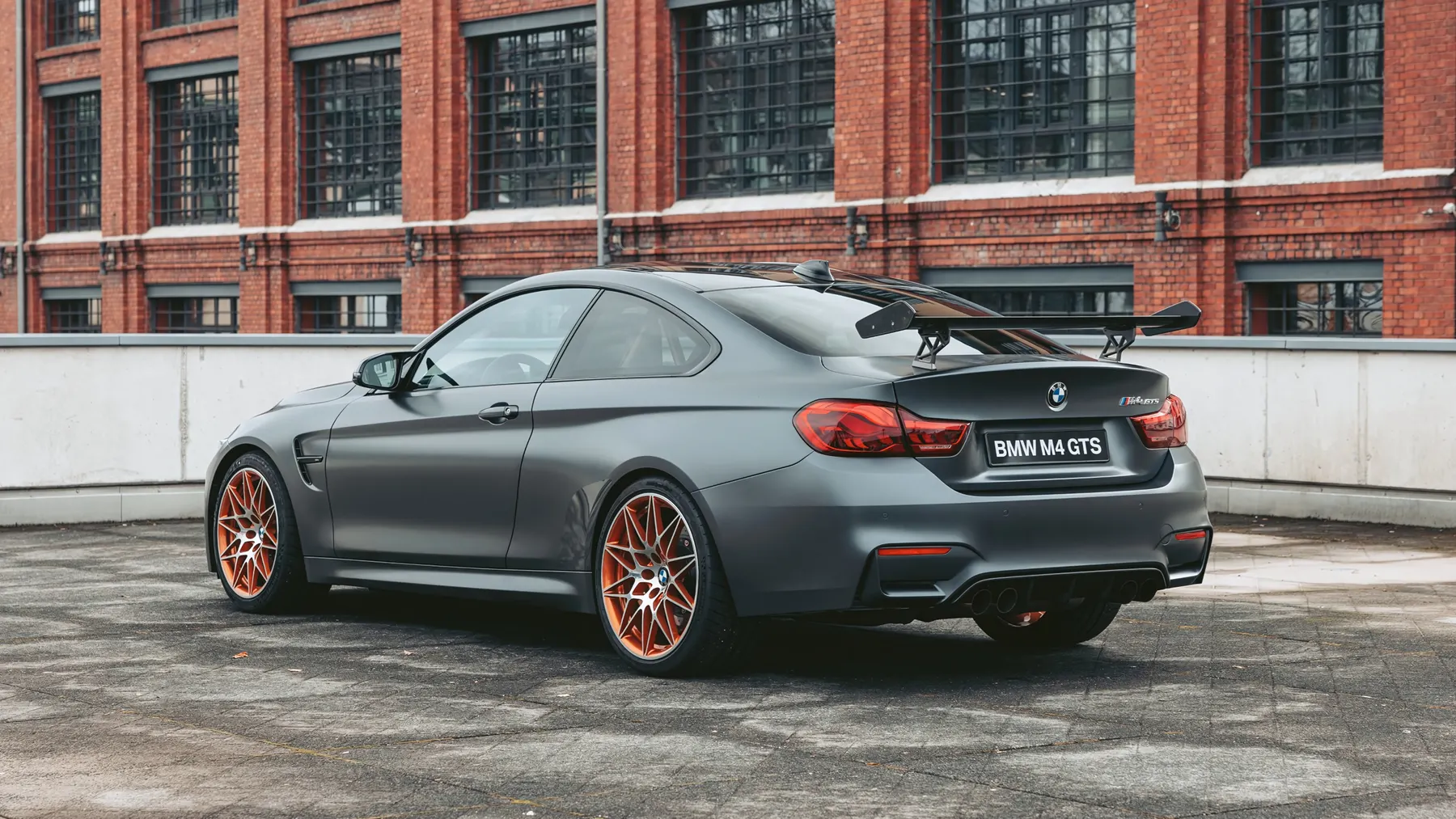 2016 BMW M4 (F82) GTS - photo 1