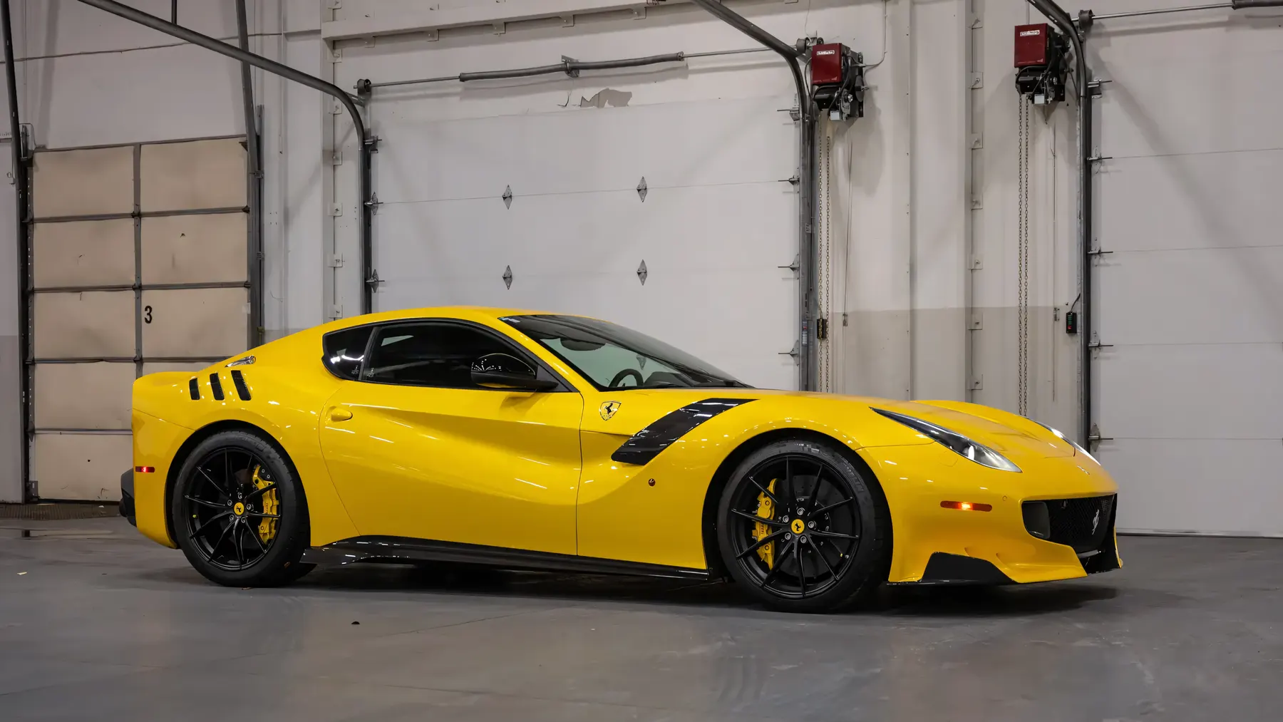 2017 Ferrari F12tdf