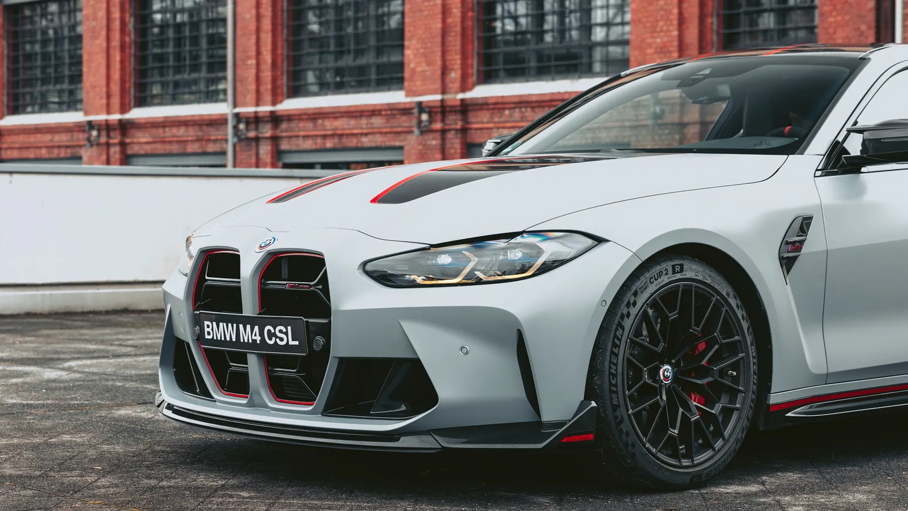 2022 BMW M4 (G82) CSL - photo 2